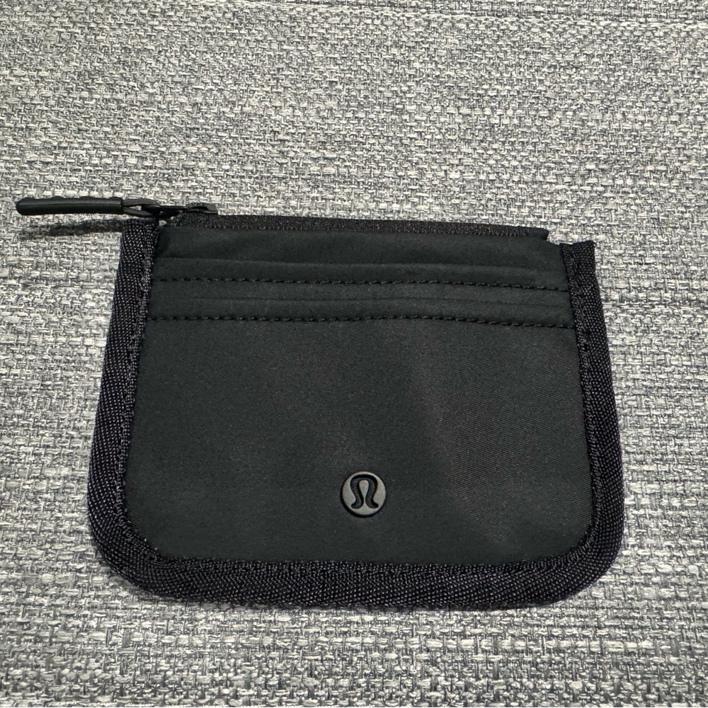 LULULEMON True Identity Card Case